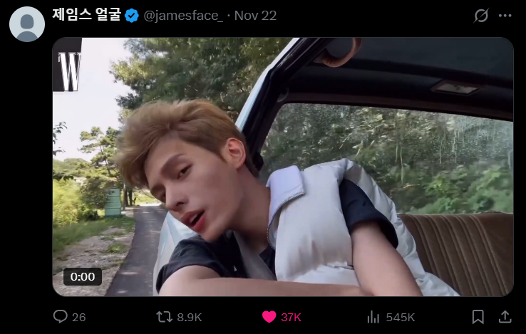 mrtinkitty's tweet photo. when youre in a viral competition and your opponent is james https://t.co/iioRL5WtWn