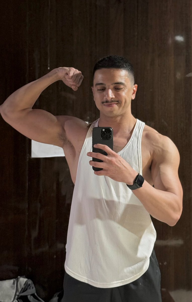 Actually I like this facial style better 👌🏼