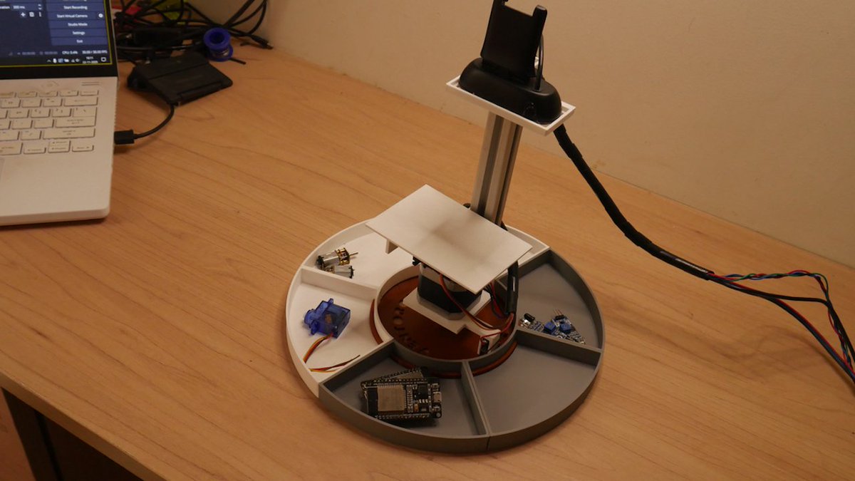 arduino's tweet image. Ventoron&apos;s smart inventory robot uses an @EdgeImpulse AI model on an Arduino UNO Q to automatically identify, organize, and track all the components you use in your workspace: projecthub.arduino.cc/ventoron/smart…