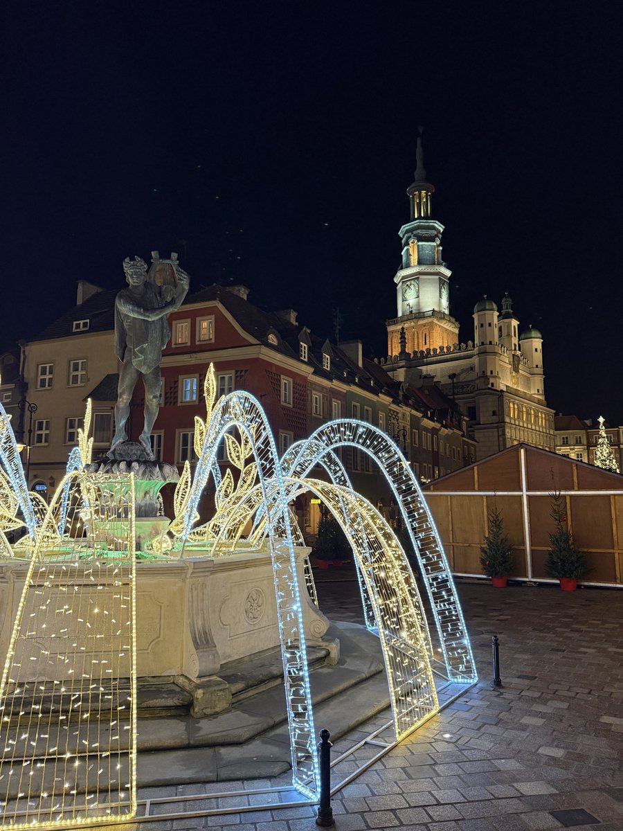 Poznan, getting ready for Yomi Gate tournament tomorrow. Claudio will dominate Poland 🇩🇰🕶️