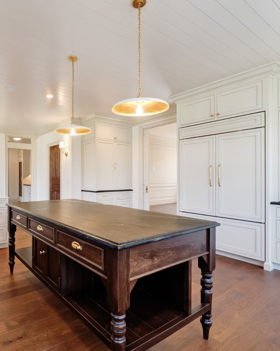 WhitestoneHome's tweet image. Natural textures. Timeless design.