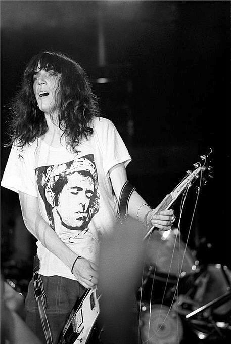 Classic Rock In Pics tweet media