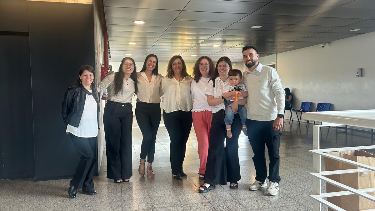 instagram.com/p/DSLYMJJD_zb/…✨ Un orgullo y una gran alegría ✨
El pasado miércoles celebramos el egreso de una nueva generación de Tecnologos/as en Registros Médicos. 
¡Felicitaciones por este logro! 
Que este egreso sea el comienzo de un recorrido lleno de aprendizaje