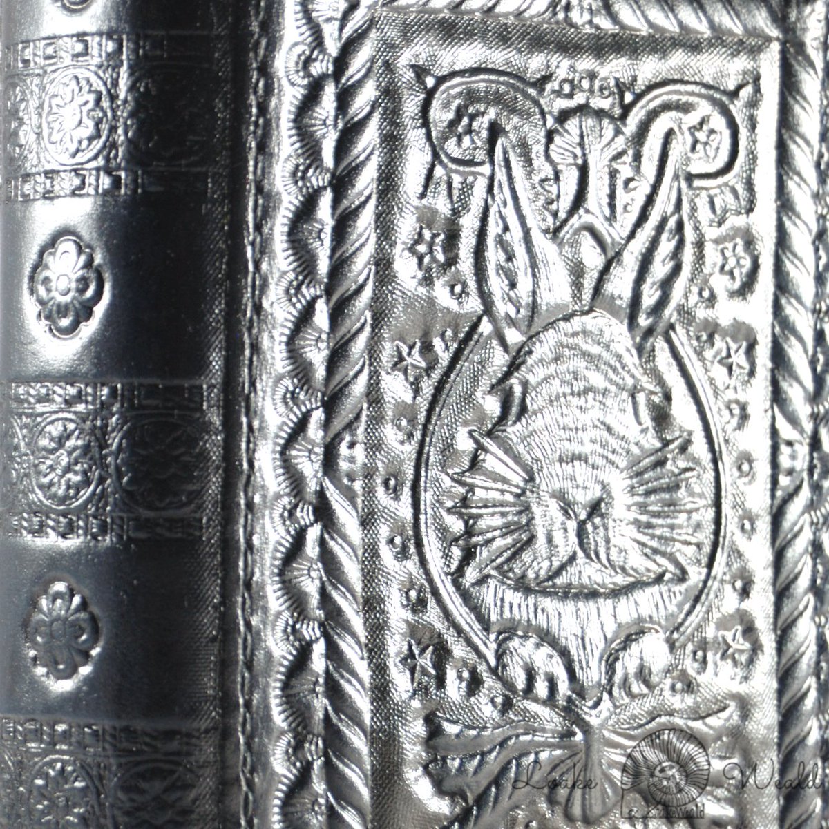 長毛猫とブルーのウサギの財布の抽選販売を行います！
やっと！商品ページまでご用意できました！
お申込期間は12/13(土)20：00～12/14(日)20：00
抽選結果は12/14(日)23:00頃に通知されます。
すみません機能14日の23時までにするつもりとつぶやいたのですが、諸事情で20時までにさせて頂きます。