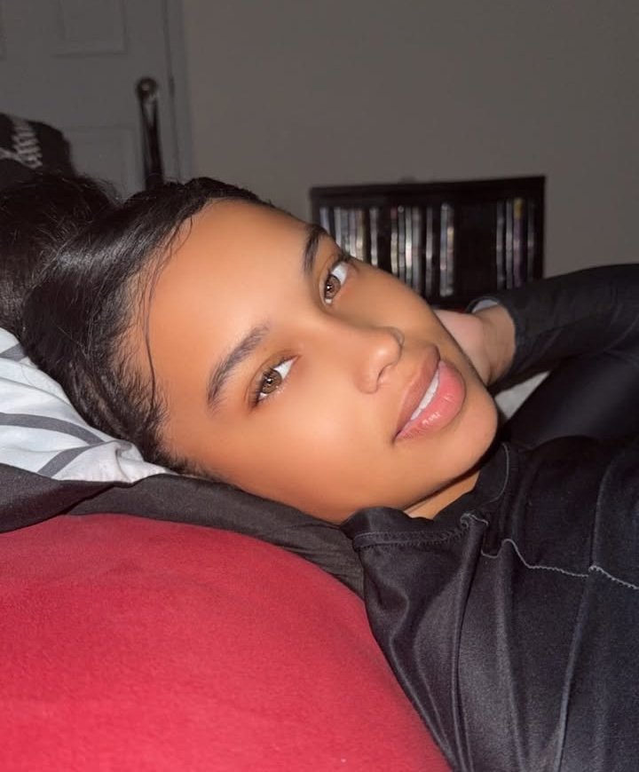 aime_mwizaa's tweet photo. Good night my lovely people 🥰 https://t.co/oByc8w33C1