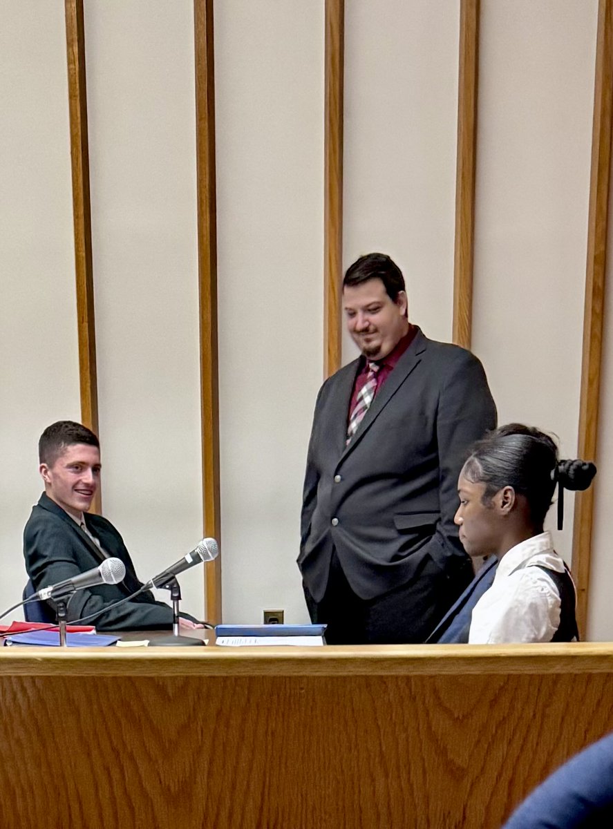 LMG_CT3's tweet photo. Derby High School’s Mock Trial students competed in the Connecticut HS Mock Trial Competition today at Superior Court in Bridgeport. They all did well! Thks Mr. Butterworth &amp; Atty Sussman for teaching students about procedures &amp; presentation of prosecution &amp; defense arguments. https://t.co/a0eCRy16B7