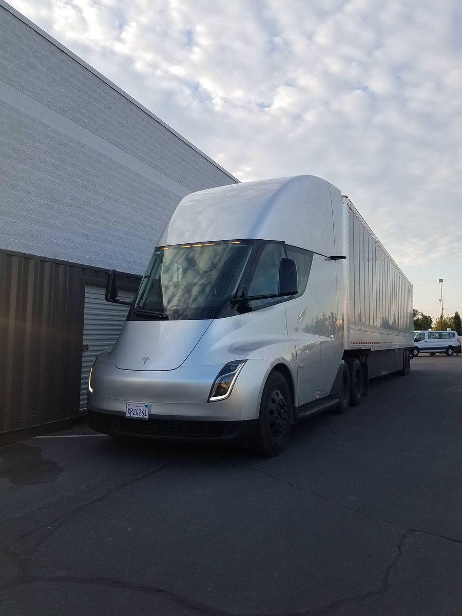 Parodyelonnews's tweet image. Would you ride in a Tesla Semi truck?

A. Yes 

B. No