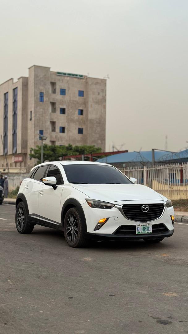 Fresh_Cars_'s tweet photo. Extremely clean Mazda CX3🔥🔥
Year: 2017
Custom duty: Paid
Price: N15.5M
Location: Abuja https://t.co/oG6i2Xkw6k