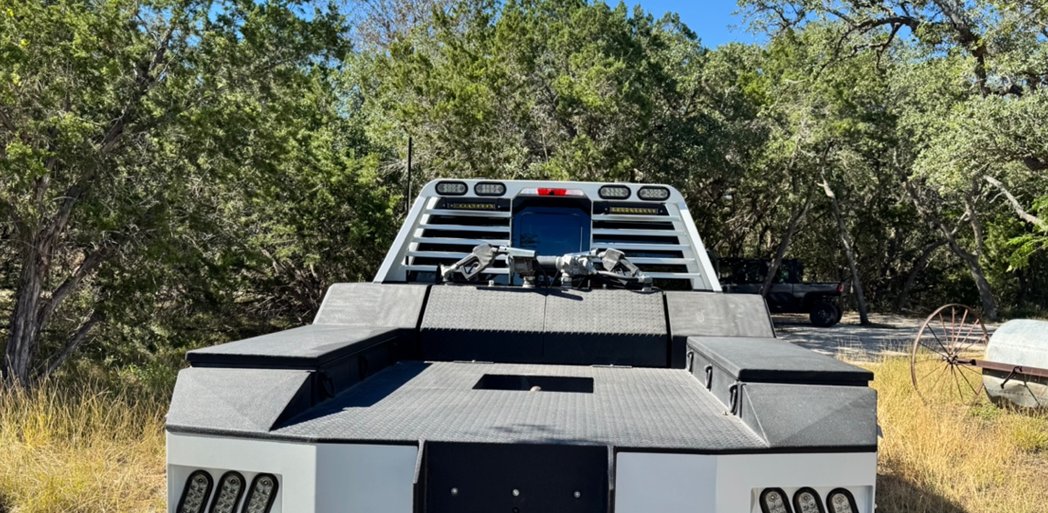 Split tank built 6 years ago. Still looks awesome.
Customer loved it so much… he’s back for another!
Grab your custom tank at your local distributor today🚛💨