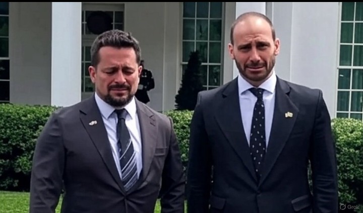 DEMOCRACIAPONTO's tweet photo. 🚨 GRANDE DIA
O MUNDO NÃO GIRA CAPOTA
Apos pedido de Lula Trump retira a lei Magnitsky de Alexandre de Moraes 
Bananinha está aos prantos
Chora dupla Debi & Lóide @BolsonaroSP
BRASIL COMEMORA
LULA CONGRESSO DO POVO 
#LulaBrasilAgradece