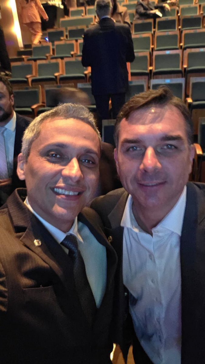 Nádia Cury (@cury_x10) on Twitter photo 