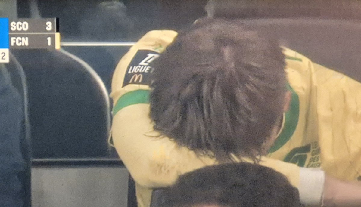 Askesis21's tweet image. ❤️ coeur sur Lepenant, qui mérite vraiment mieux et qui a l'air terrassé. Qu'il trouve un club bien géré où rebondir 
#scofcn #FCNantes