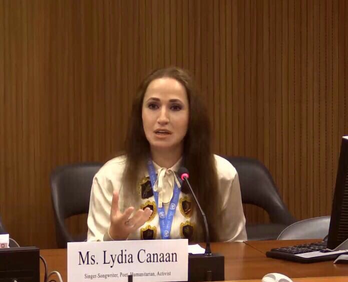 ThomasVitins's tweet photo. "Islamophobia and Art" #artist & #humanitarian @Lydia_Canaan's inspiring speech at #UN's #HumanRightsCouncil #Geneva |#HuffPo
https://t.co/6lIC7eaSUt
#LydiaCanaan #Lebanese๐ฑ๐ง #ููุฏูุงููุนุงู
#ููุฏูุง_ููุนุงู
#FirstFemaleRockStarOfTheMiddleEast
#FemaleRockStar https://t.co/Nu1C9fLJlr