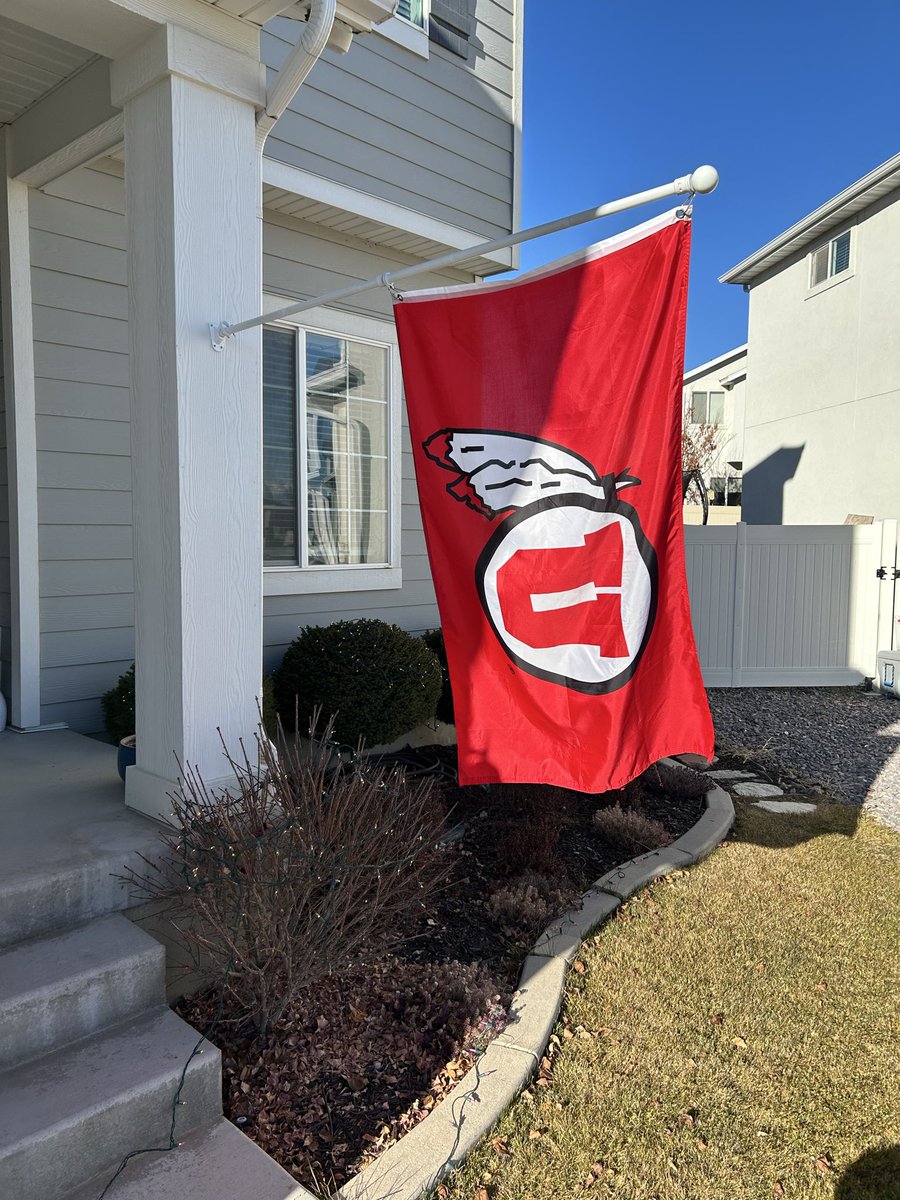 In honor of the legend coach Whit and all that he has done for Utah football and the university, I hung the game day flag out front today. 

Thank you coach! You’re the best! We will miss you on that sideline.