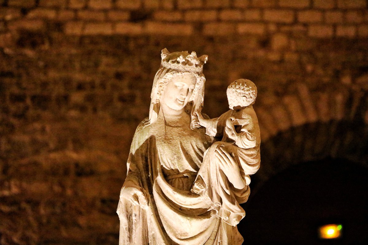 🟢 𝗖𝗘 𝗪𝗘𝗘𝗞-𝗘𝗡𝗗 🎉 | Le premier Marché de Noël de #Fontenay ouvre ses portes !

🕯️ Et pour prolonger la magie… Une visite guidée aux flambeaux vous est proposée, sur réservation, à la tombée du jour.  

📅 Samedi 13 &amp; dimanche 14 décembre
🌐 abbayedefontenay.com