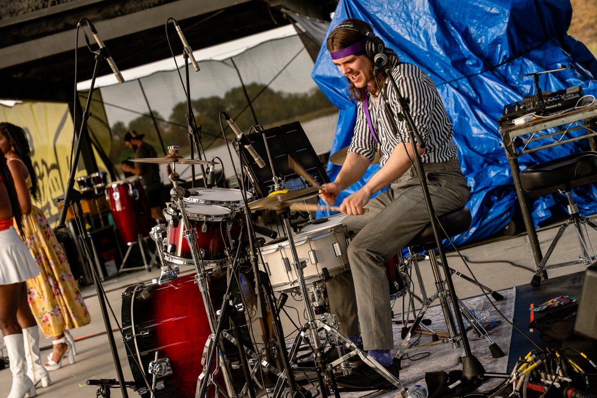 High flying, low ending, horn bumping, and funk bringing at <a href="/madsoulfest/">MAD SOUL FEST</a>  last weekend.
Definitely making a second post later, because Leo got too many incredible photos for just one. #madsoul #madsoulfest