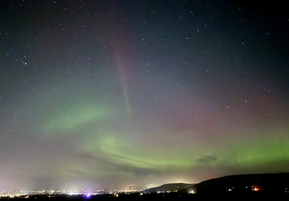Well tonight in the Sperrins, I witnessed formations in the starry sky that I’ve never witnessed before! What a show! 😍🥳✨Lady Aurora making a big entrance again after months of bad timing with the poor weather here! <a href="/barrabest/">Barra Best</a> <a href="/JAtanackov/">Jure Atanackov</a> <a href="/chunder10/">James Rowley-Hill</a> <a href="/theauroraguy/">Harlan Thomas</a> <a href="/London_Lady/">Lisa Pattenden Aurora Chaser 🌏 ⭐</a>