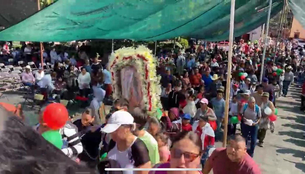 NewsSanmiguel's tweet image. #LUPITA. 🔴 La #peregrinación en honor de la Virgen de Guadalupe de la #Parroquia de San Antonio de Padua en San Miguel de Allende
#sanmigueldeallende #Virgendeguadalupe #morenita #morenitamia #Guadalupe