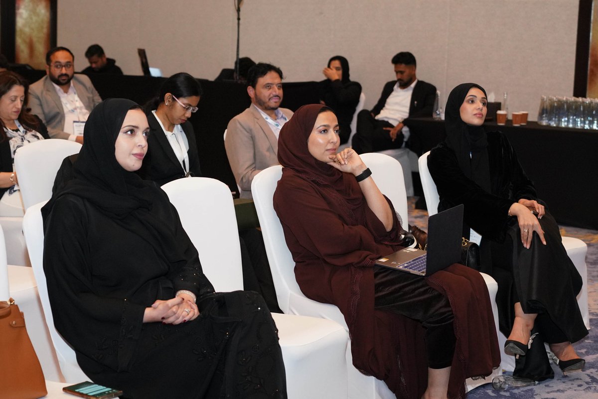 UAE_ESEM's tweet image. Leadership, system design, and cutting-edge research came together as Sabrina Berdouk,  Khulood Abdulla, Samata Chororia and Ahson Rabbani guided conversations on EM leadership, triage innovation, virtual observation units, and quality improvement.

#ACEM25 #EMLeadership