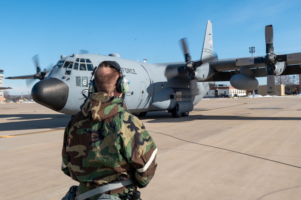 Missouri National Guard tweet media