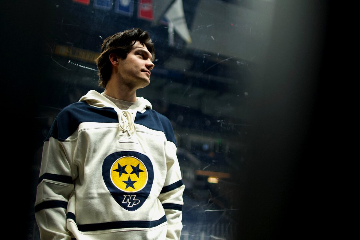 Nashville Locker Room tweet media