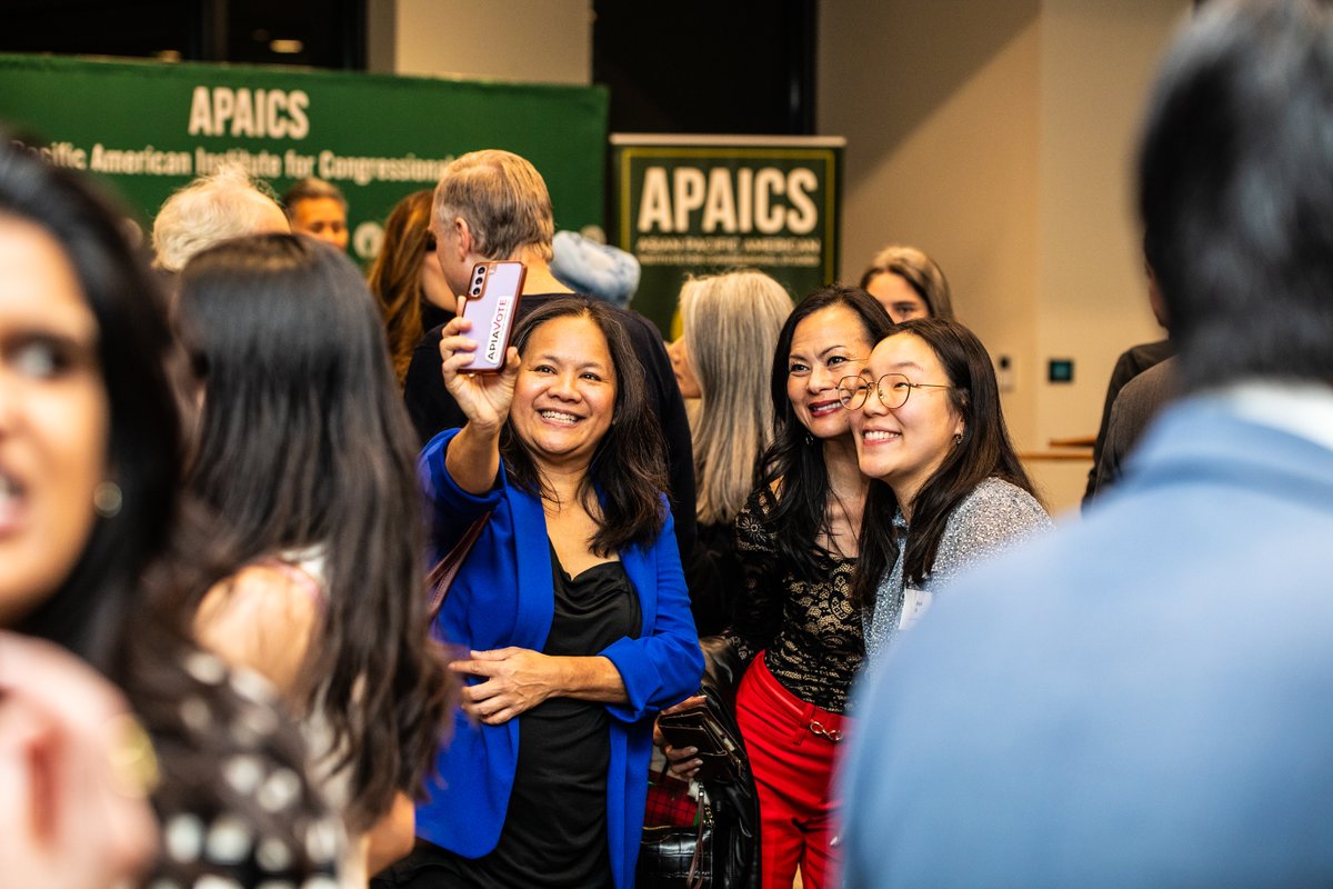 APAICS's tweet image. Another year, another APAICS Holiday Party! 🤩  Thank you to all the Members who joined us for this year's celebration, and to the National Association of Broadcasters for hosting us. ⭐️ Happy holidays!

#APAICSLeads #HolidayParty