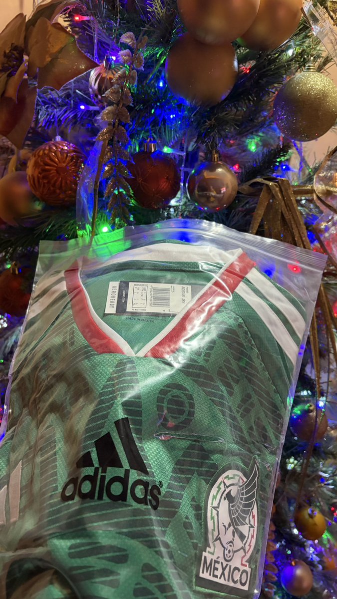 El día de ayer el buen <a href="/andres_salgado1/">Pipe Salgado C.</a> se rifó con estos detalles, prácticamente de embajador de Adidas ! Gracias bro !