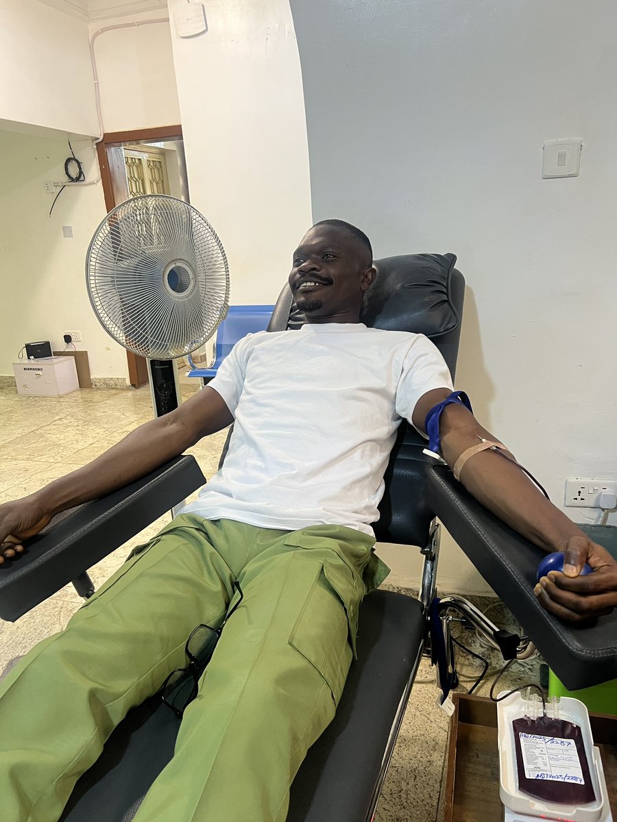 nbms_official's tweet photo. @artillerysolomon Feeling incredibly proud to have donated blood today! It’s a small act with a huge impact. Knowing that his donation can help save lives is the best feeling. If you’re able, consider donating too. #blooddonor #savinglives #donateblood https://t.co/F6vCpqa2Cu