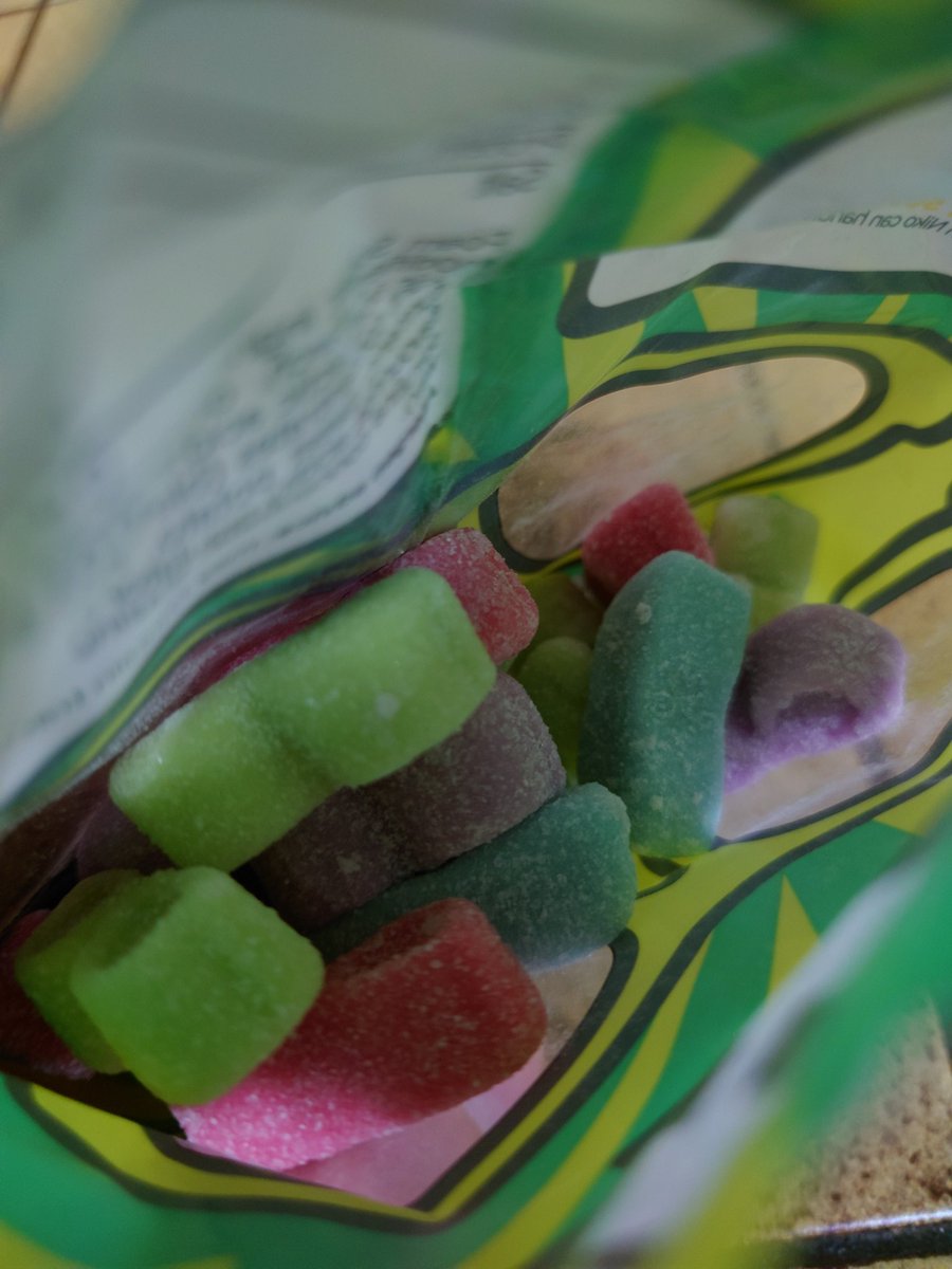 ハティチェ- Hati_desu tweet media