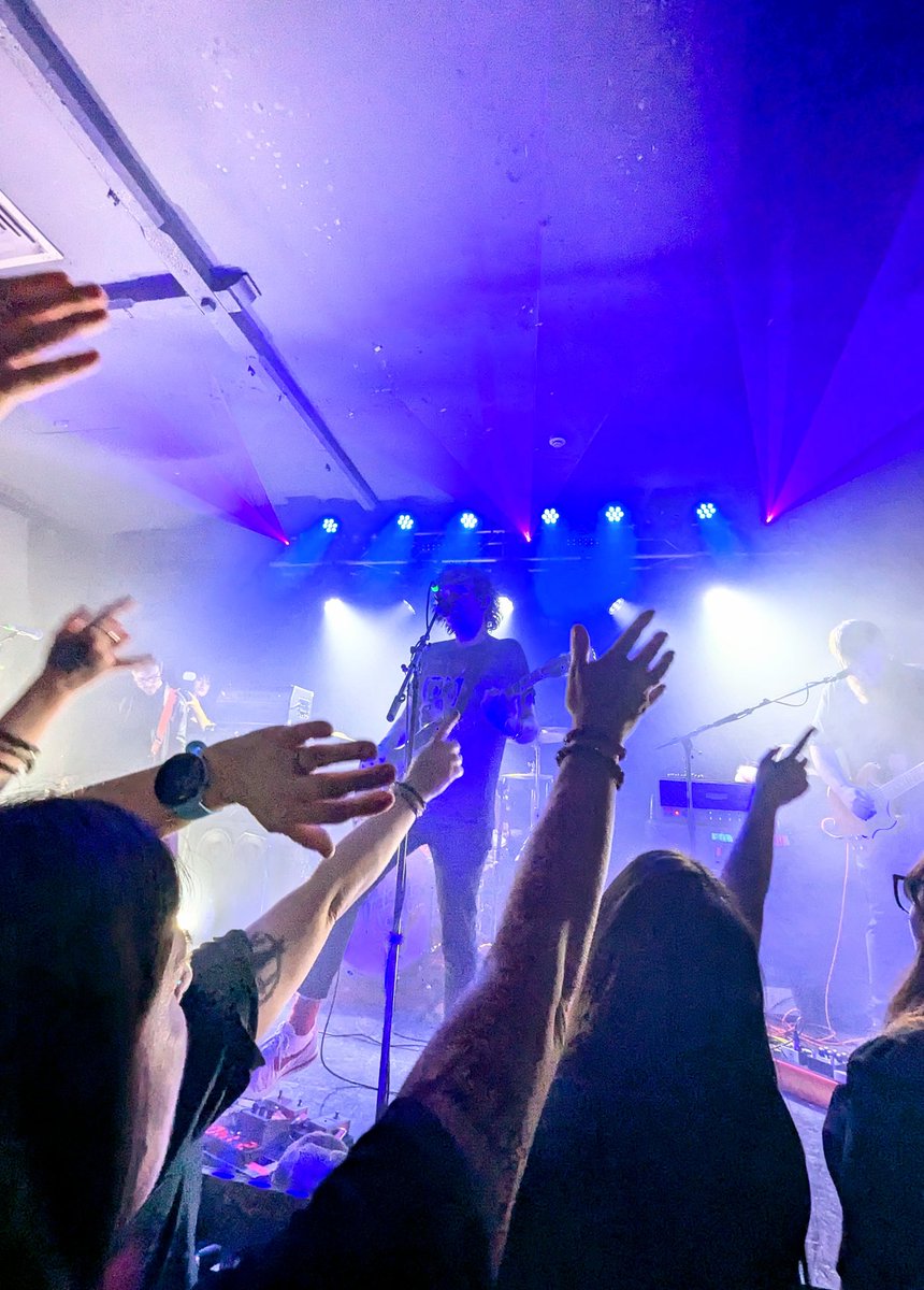 pumpkinstrings's tweet image. So overdue a gig I fear I went completely feral last night, sorry to everyone in my general vicinity 💀 anyways go stream the new LostAlone album!!