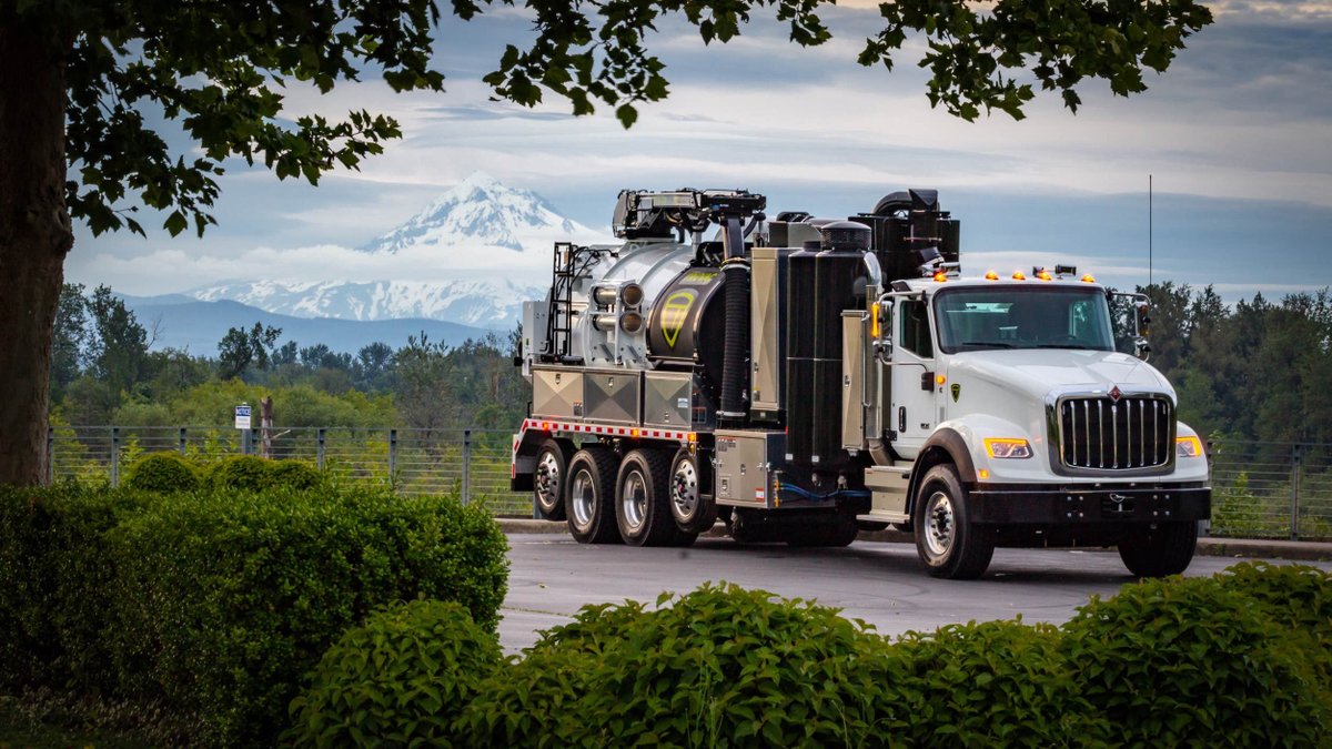 This full-sized beast was developed from the ground up—literally. The TRUVAC HXX is the result of years of vacuum excavation research, customer input, testing and industry experience.
Learn More: hubs.ly/Q03Xt-T80
#vacuumexcavation #TRUVAC #hydroexcavators