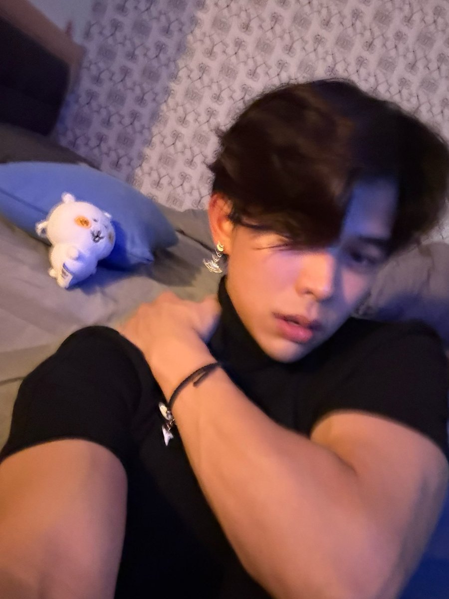 我會為你趕走夢裡惡龍 安心睡吧小狗
#人夫感