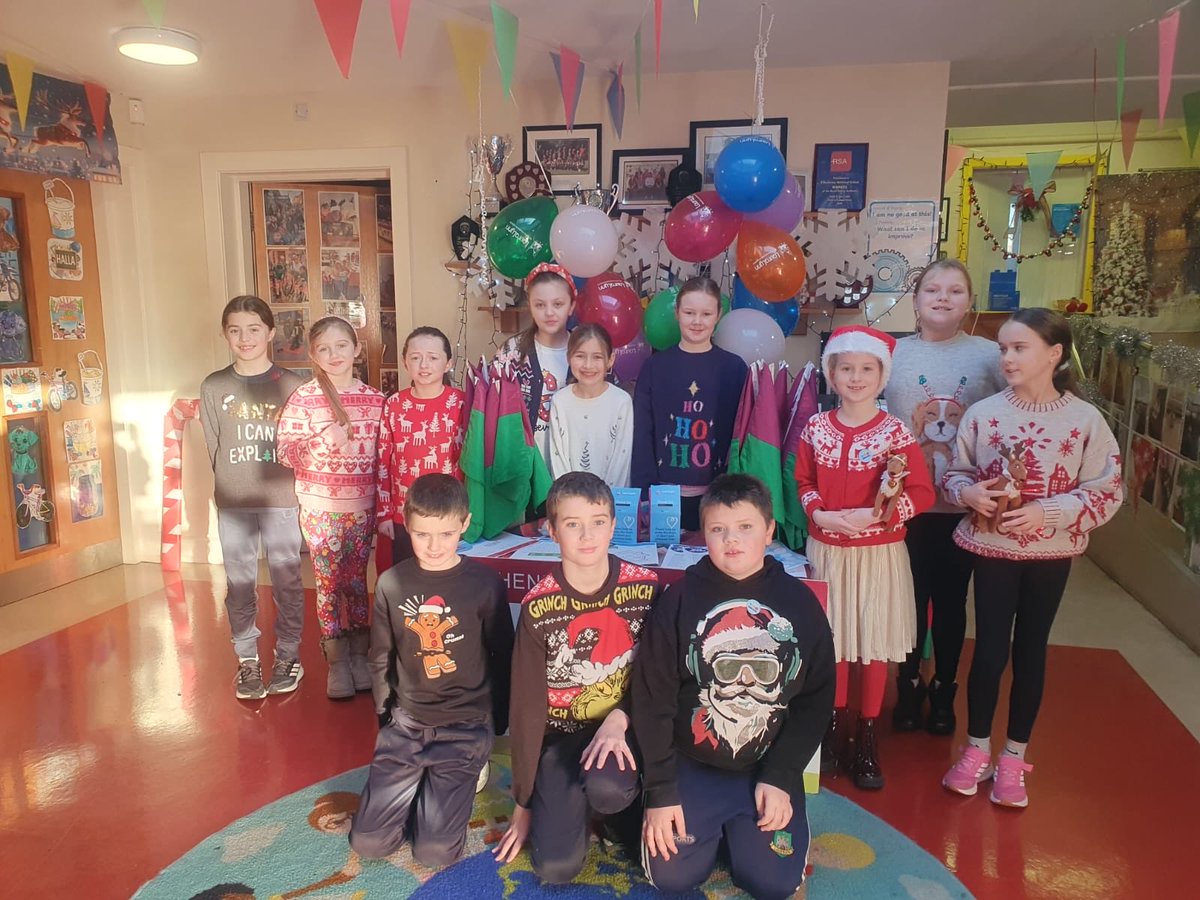 kilbehennyns's tweet photo. 3rd and 4th Class students #KBNS wore their Christmas jumpers to school today to support @LauraLynnHouse https://t.co/mBpoC6zBKo