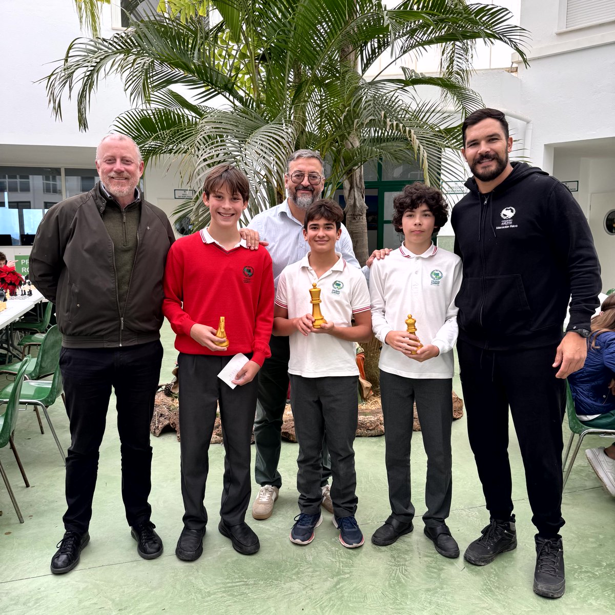 Fantástico Torneo de #Navidad de #Ajedrez ♟️ en el Colegio Alborán. Nuestro alumnado, desde 6º de Infantil hasta 4º de ESO, ha disfrutado de una mañana llena de buenas jugadas, compañerismo y espíritu navideño 🎄✨ ¡Enhorabuena a todos! 🏆colegioalboran.es/?p=94039