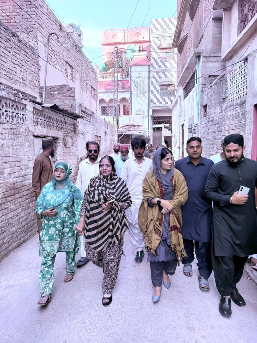 On the instructions of Hyderabad Mayor <a href="/KashifShoroPPP/">Kashif Shoro</a> , I visited UC 133 and gave a briefing on the ongoing development works in PS-63. He said that public issues in various union committees are being resolved on a priority basis. The local residents expressed their satisfaction