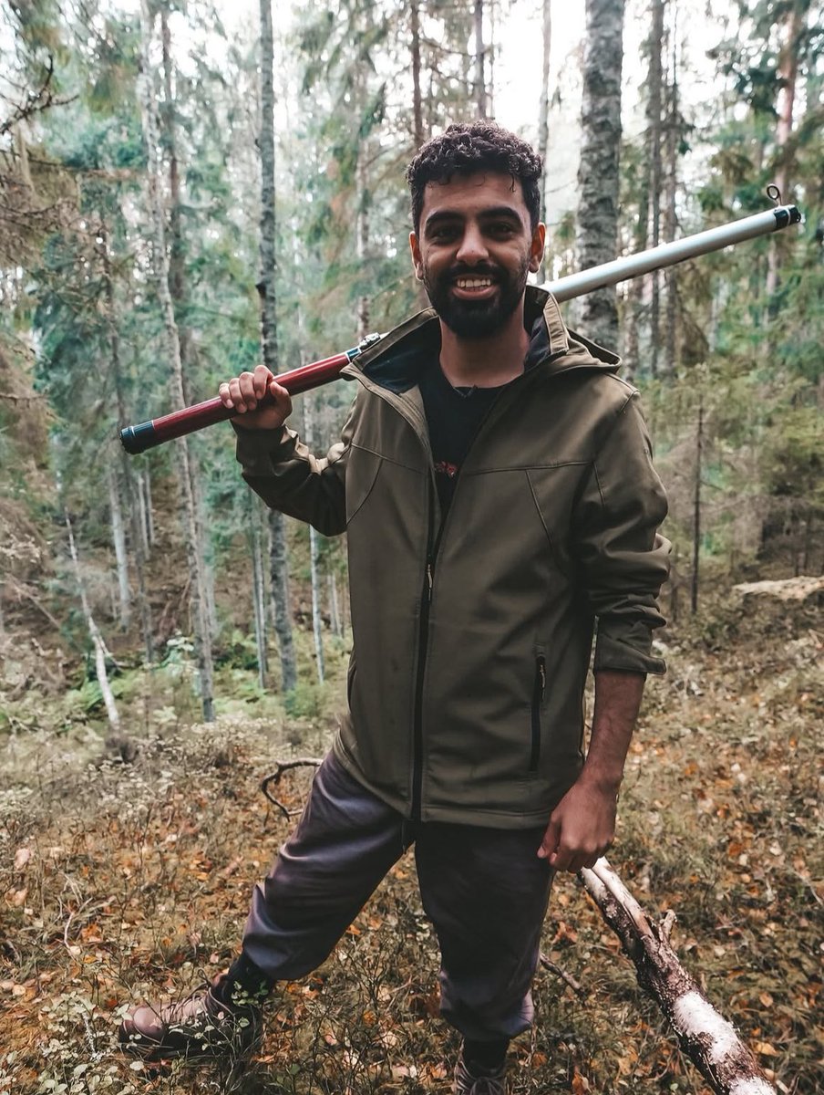 أعطيت صوتي ل #مجرم_قيمز لنيل جائزة #المؤثر_المفضّل عن فئة المؤثرون في حفل توزيع جوائز صنّاع الترفيه 2026. صوّتوا الآن للنجوم والأعمال المفضلة لديكم عبر تطبيق #JoyAwards joyawards.onelink.me/RuyP/kbrtx2pm