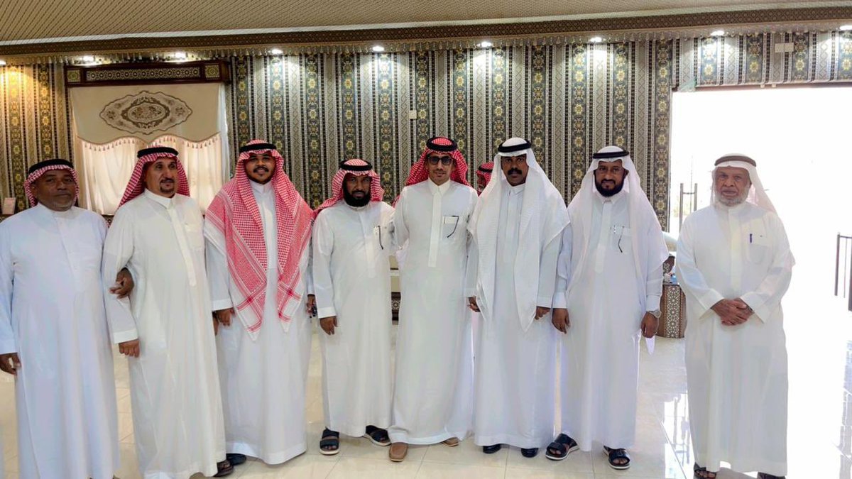 mkn_ho's tweet photo. نبارك  #عقد_قران  الأخ  يوسف محمد يوسف الكناني هذا اليوم الجمعة  21 / 6 /1447  على إبنة الاستاذ أبوطالب علي الحسني نسأل الله أن يبارك لهما ويبارك عليهما ويجمع بينهما في خير والتهنئة موصولة لوالد العريس الأخ محمد يوسف الكناني واخوانه وأبنائه وجميع أقاربهم والله يتمم لهم على خير🌹 https://t.co/1kH916rHeG