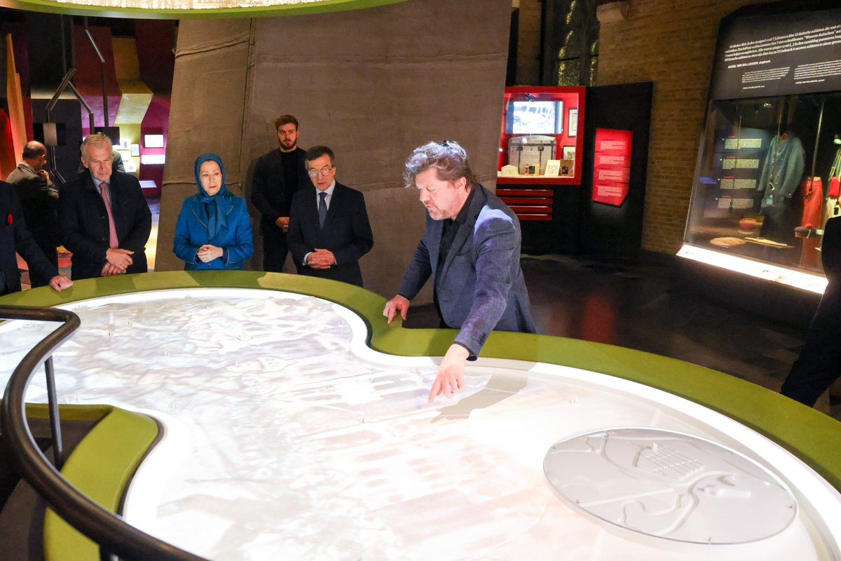 Maryam_Rajavi_F's tweet image. Ma visite au musée In Flanders Fields, n'était pas seulement une simple visite pour moi. À chaque pas, à chaque image, à chaque son, j'ai ressenti la douleur et l'espoir des personnes qui ont combattu et sont mortes ici il y a cent ans. Dans les salles de ce musée, règne un