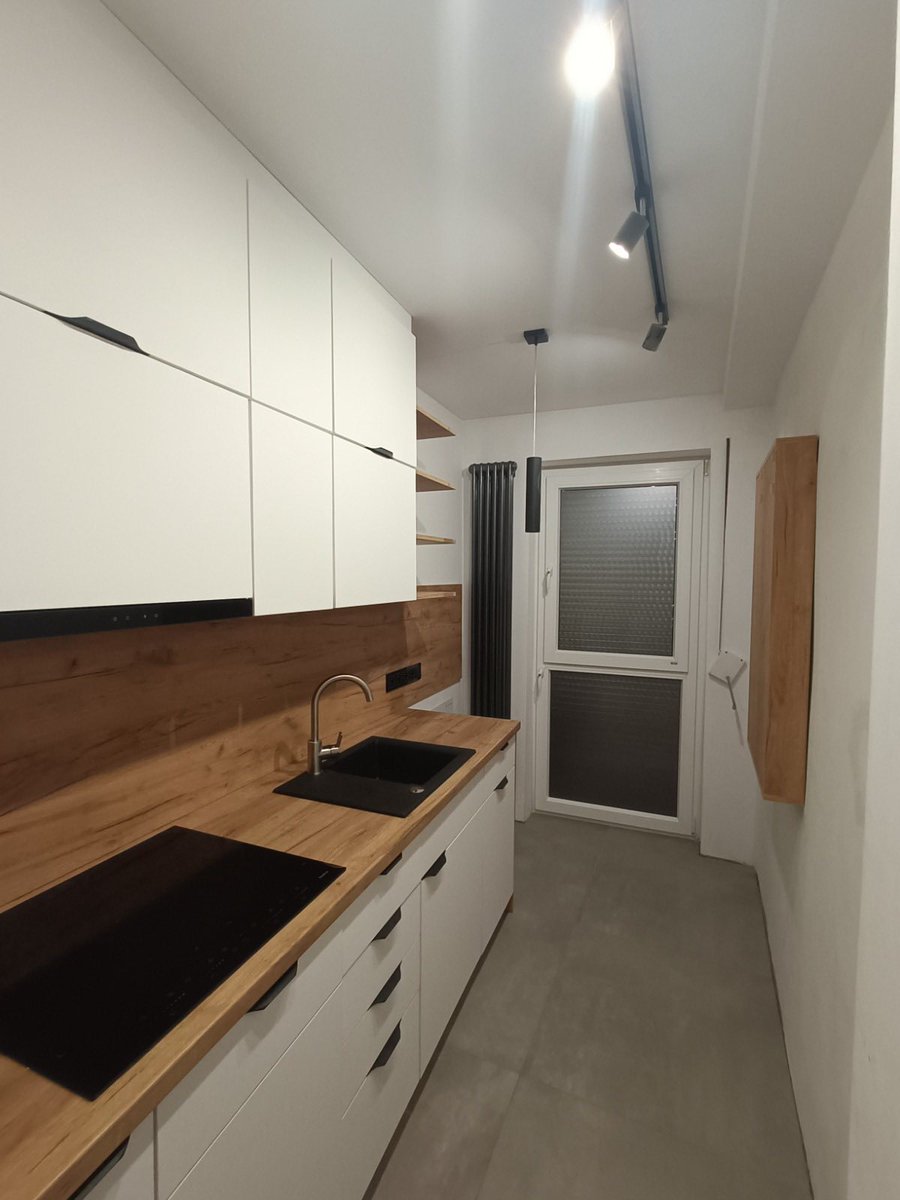 mafia_deweloper's tweet image. "Mieszkasz w  2 piętrowym mieszkaniu? Musisz być strasznie bogaty"😘