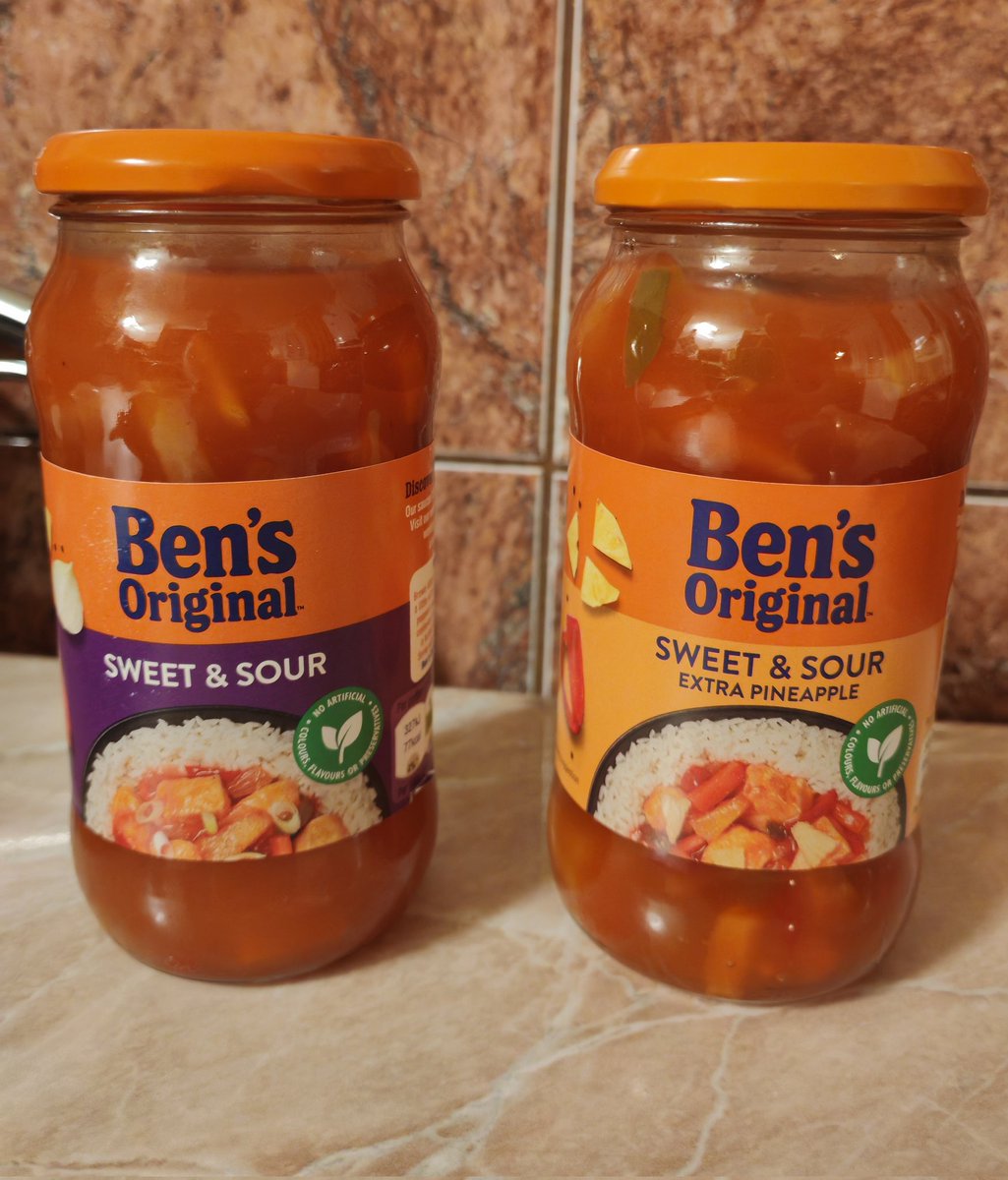 Pasūtīju šeit nepieejamo saldskābo mērci ar ananasiem. Jaunais, nerasistiskais iepakojums 👌 https://t.co/SwJoNBykan