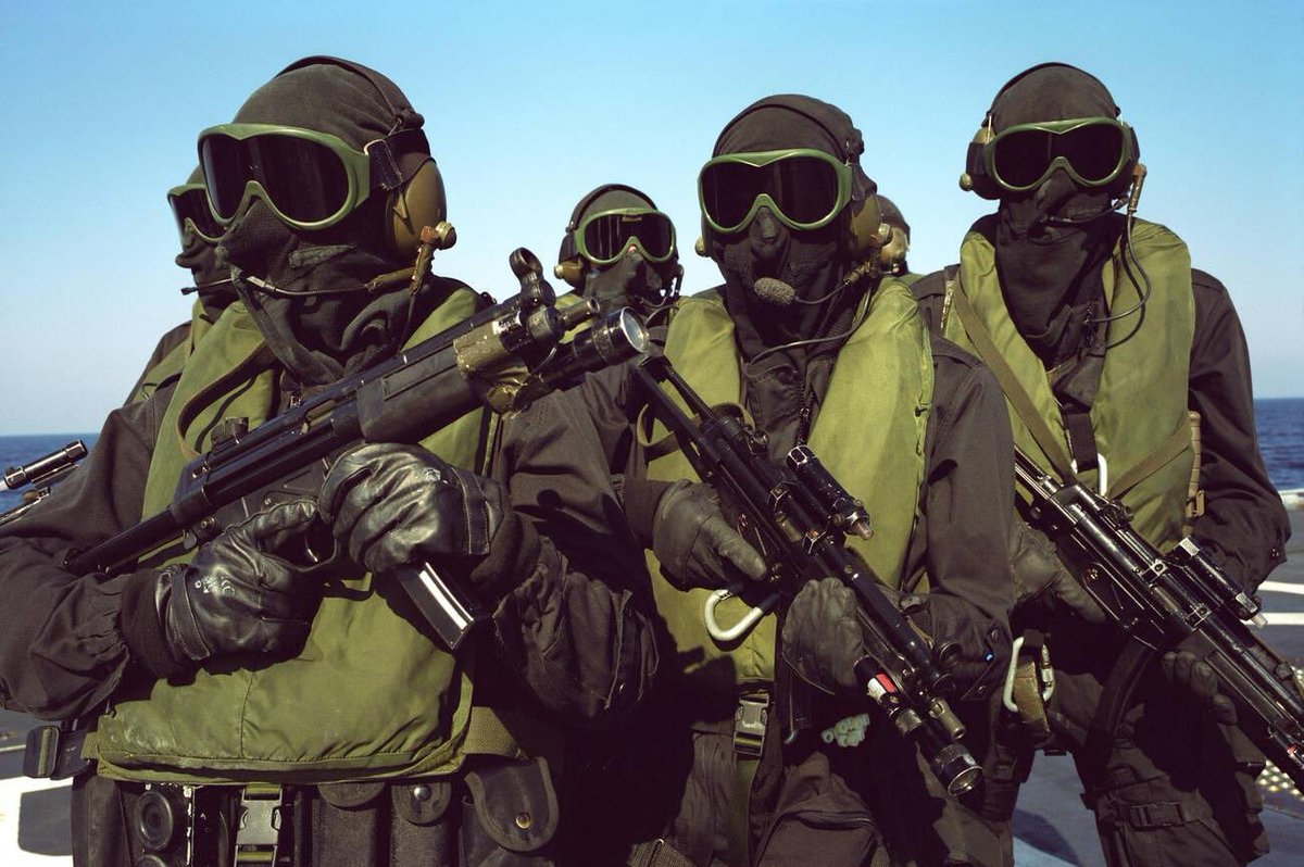 blackstar tweet media