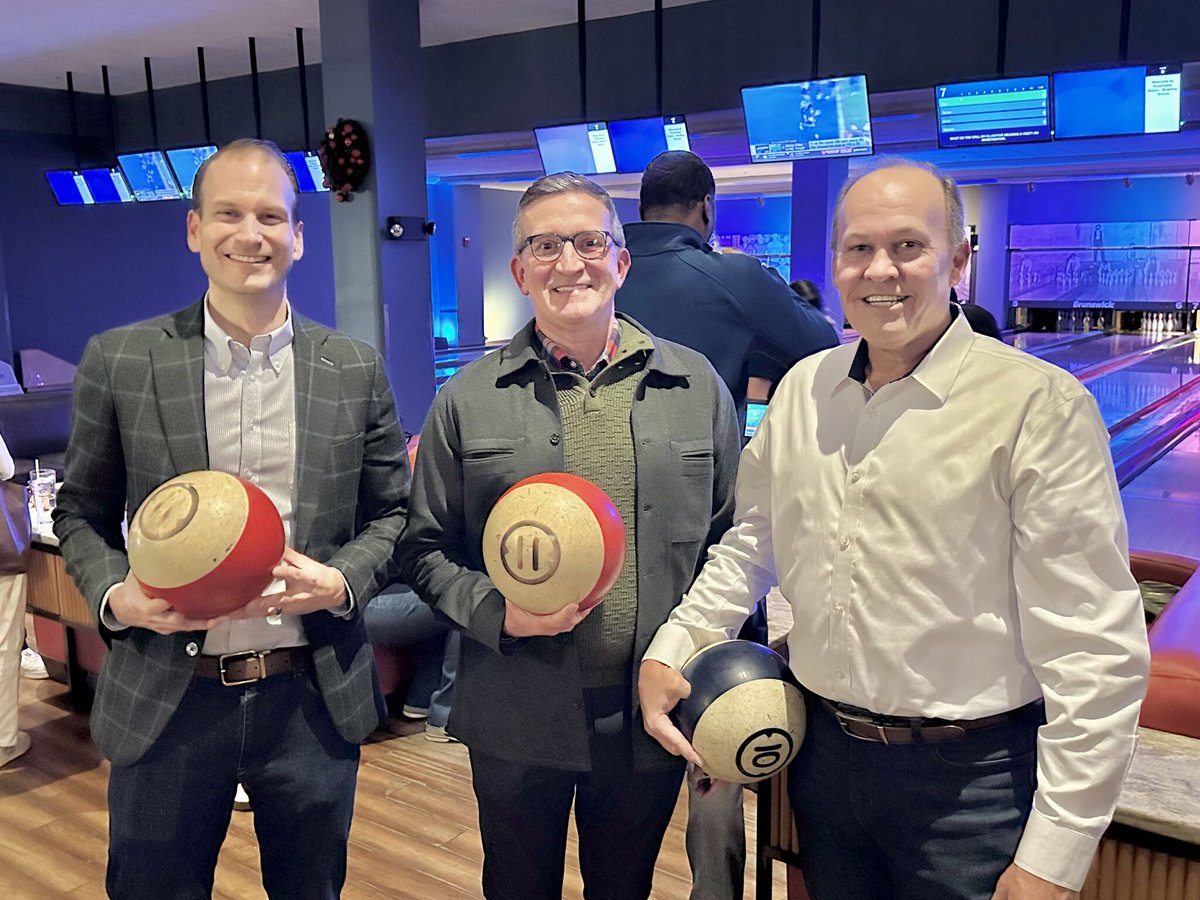 cbz's tweet image. Our Washington team had their #holidayparty at Pinstripes in Bethesda.
It was an evening dedicated to unwinding, enjoying great food and connecting with colleagues outside of the office. From bowling wins to good company, they shared plenty of laughter &amp;amp; holiday cheer. #TeamCBIZ