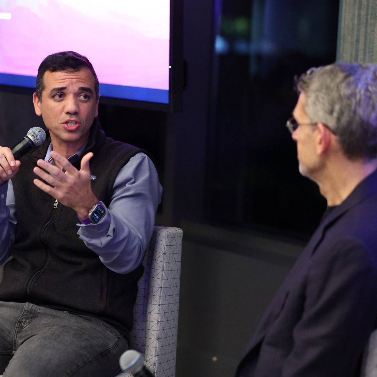 weka's tweet image. We had a packed and engaged crowd at the @VentureBeat AI Impact Tour in Menlo Park. 

Big thanks to @mmarshall, Mike Clark, and @amasad for an outstanding event. WEKA’s @shimonbd dug into inference economics and the infra innovations pushing AI past the memory wall.