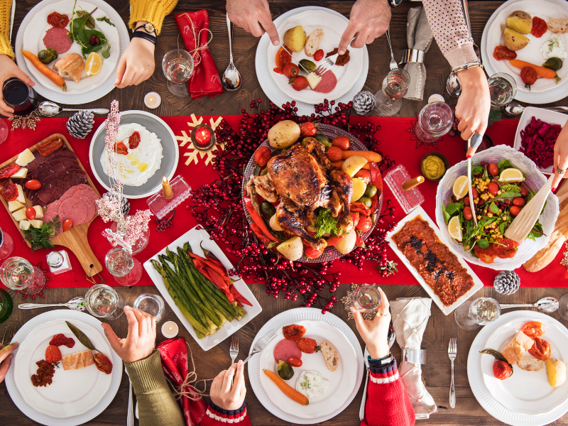 Instituteof1's tweet photo. VACACIONES DE NAVIDAD
Llegados a este punto, hacemos un break para tomarnos un respiro, descansar y disfrutar en estas fechas de las comidas familiares y de amigos. Intentaremos disfrutar de esos pequeños momentos que la vida nos ofrece. https://t.co/NuHPAkMXu5