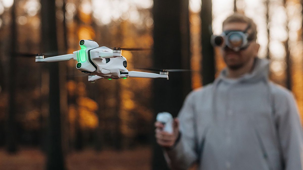 waffle_times_2's tweet image. The Antigravity A1 is the world's first 8K 360 drone videomaker.com/news/the-antig… via @videomaker #drone #videography #skypath #video #360video