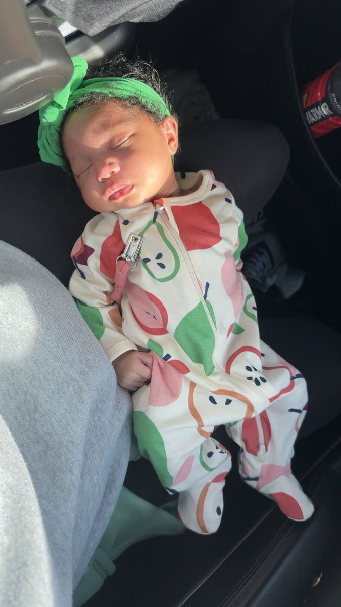 _YalaRose's tweet photo. “What was the highlight of 2025?” Creating a new life 🌱💕 https://t.co/FvDm0dWfvH