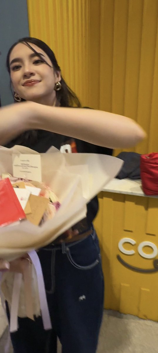 ชนหมัดแมวที่คิดถึง

#CherprangAreekul