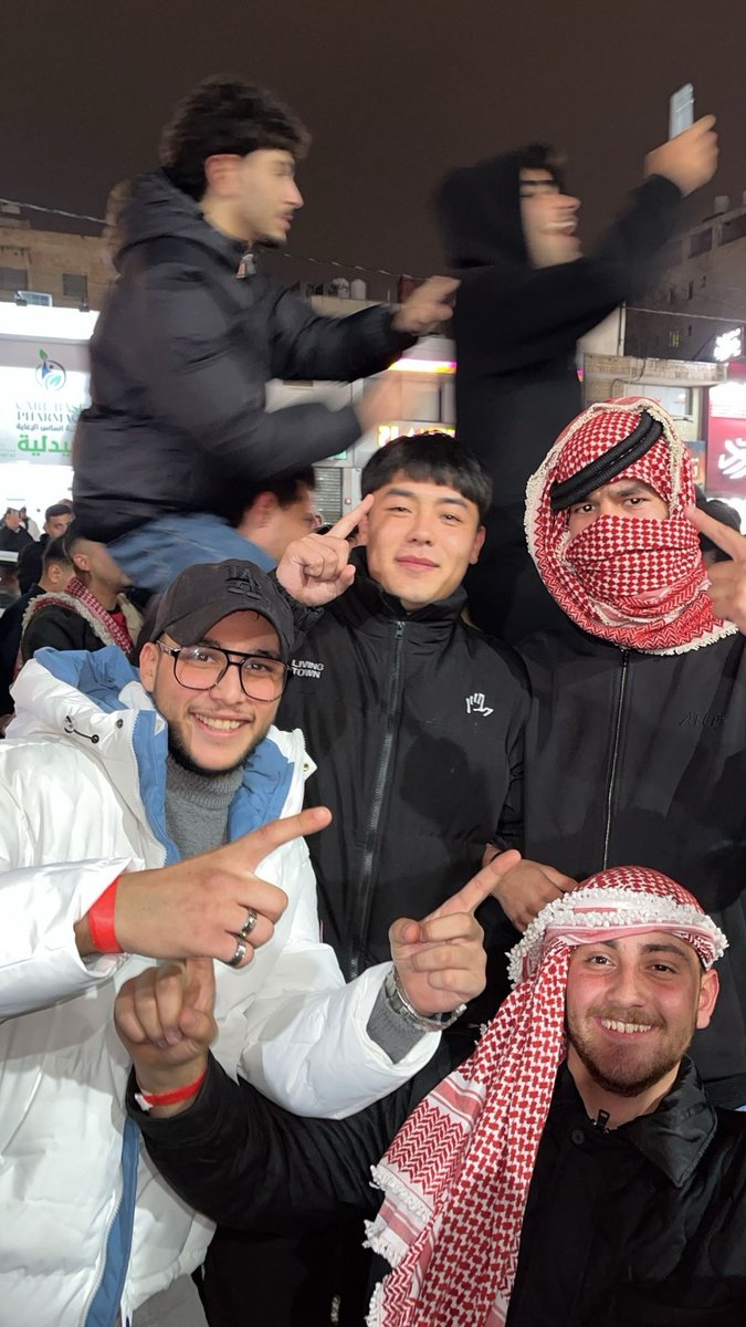 مني ومن الكوري منقول مبروك للنشامى ❤️🇯🇴