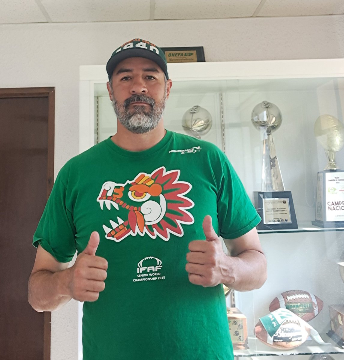 Sacando la ropa de SELECCIÓN.
Un clásico del mundial 2015 que me regalo <a href="/Tercer_Cuarto/">Tercer Cuarto</a> Gracias .