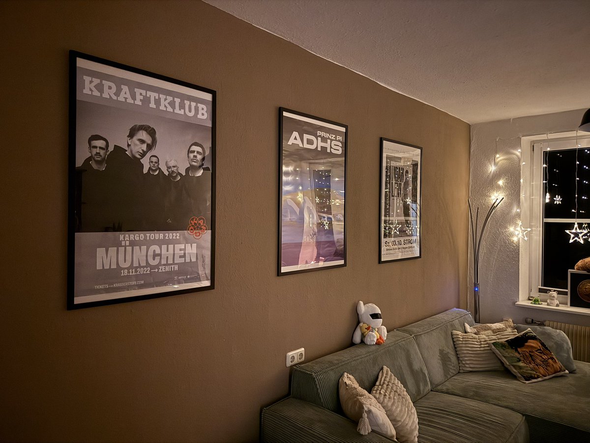 melli is seeing harry soon🎈 tweet media